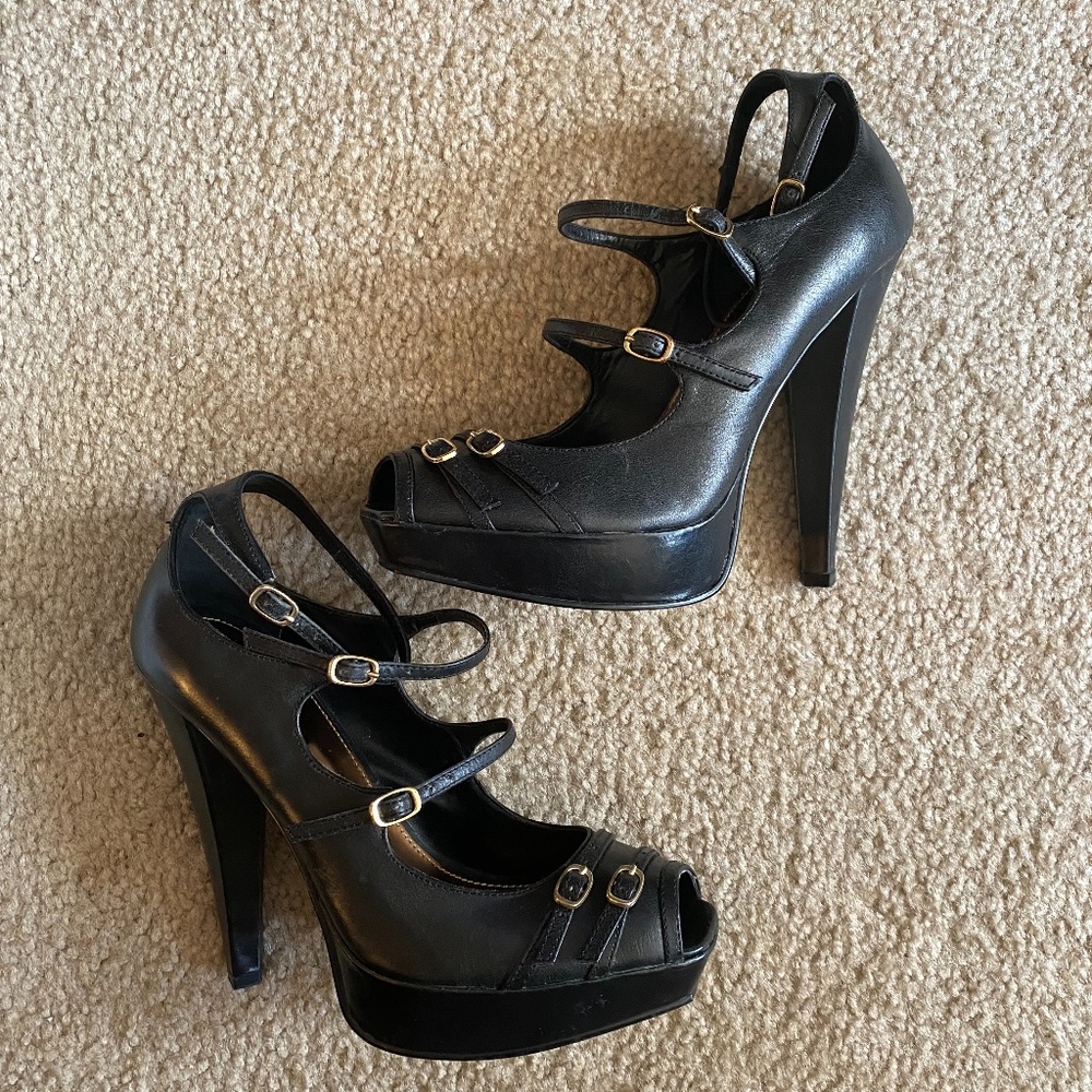 Bakers Shoes “Deanne” - Size 7, gently worn Mary Jane style heels
